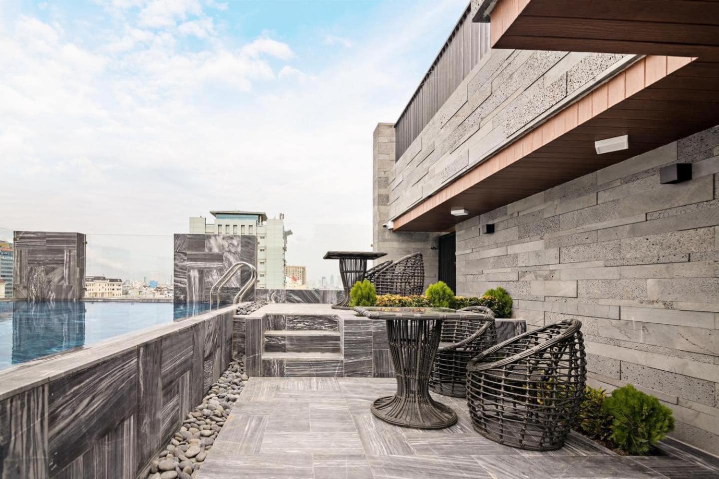 Hoang Thinh Hotel & Apartment Danang Exterior photo